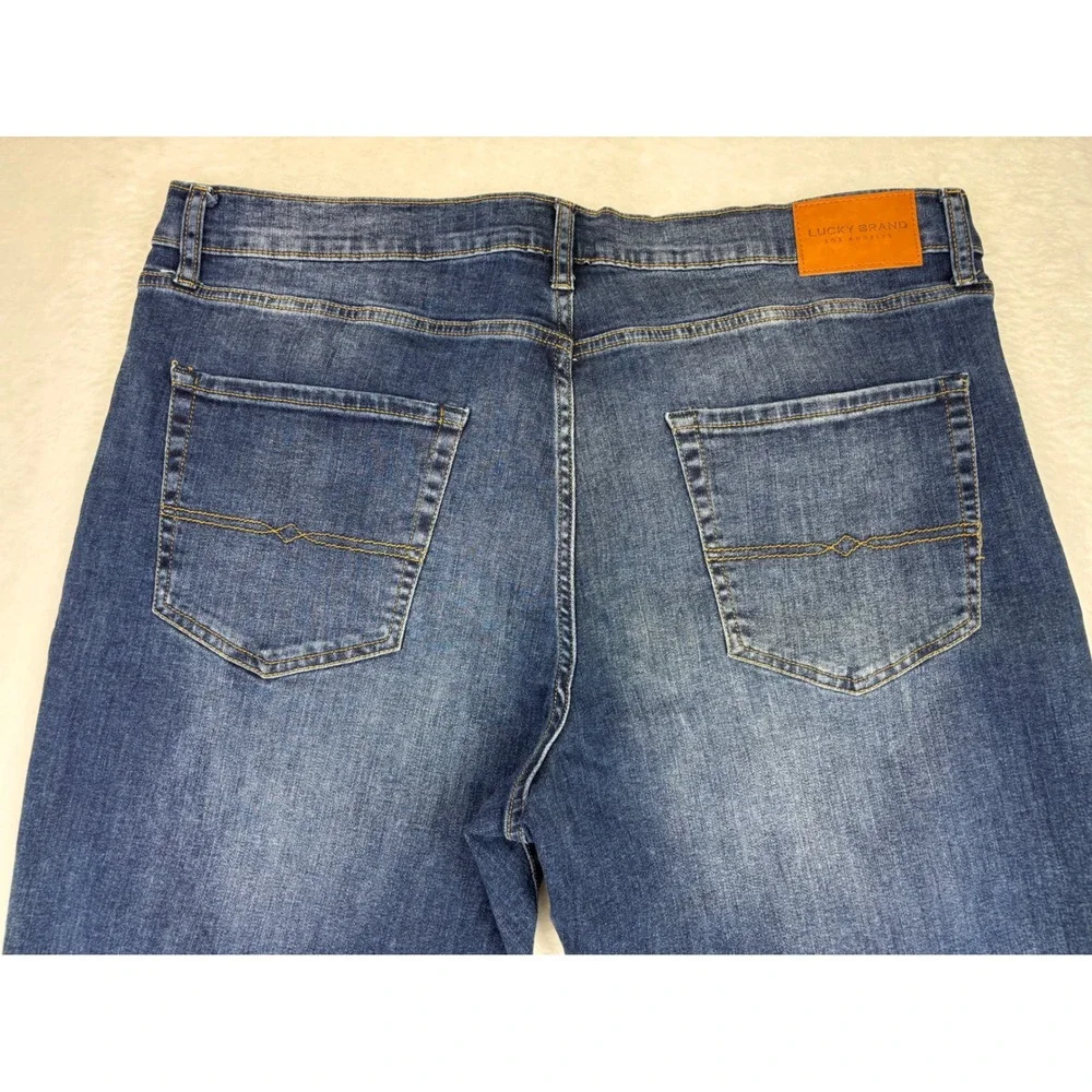 Lucky Brand 410 Athletic Straight Mens 40x30 Jeans Blue Denim Medium Wash